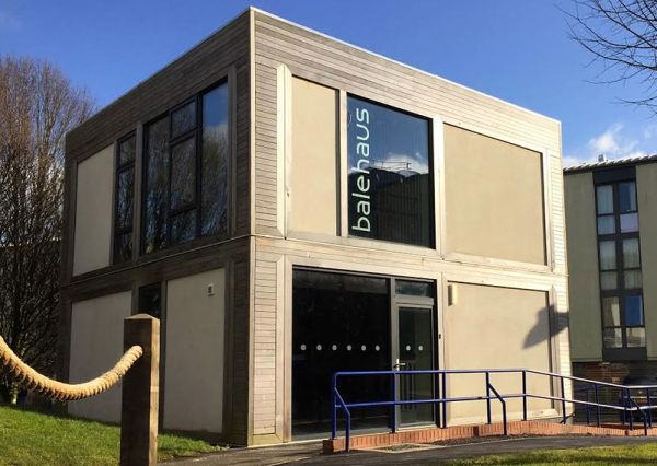 Strawbale Bath Balehaus